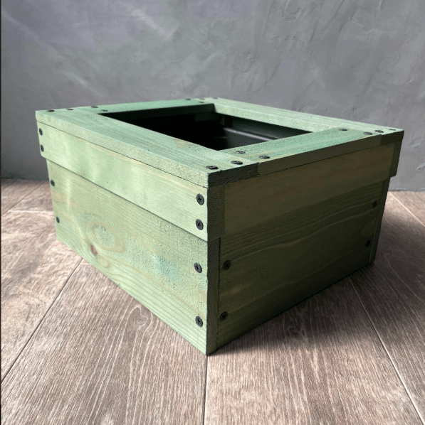 メダカ飼育セット 《木枠・水槽4L・低床セット 》杉材 アンティークグリーン【ビス仕上げ】 - 丹波とめだか「とと」